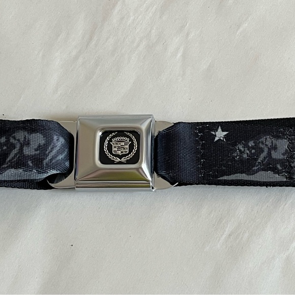 Buckle-Down Adjustable Belt USA California Republic Bear with Cadillac Buckle - Picture 2 of 10